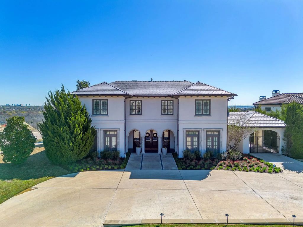 4601 Porto Vila Court, Fort Worth