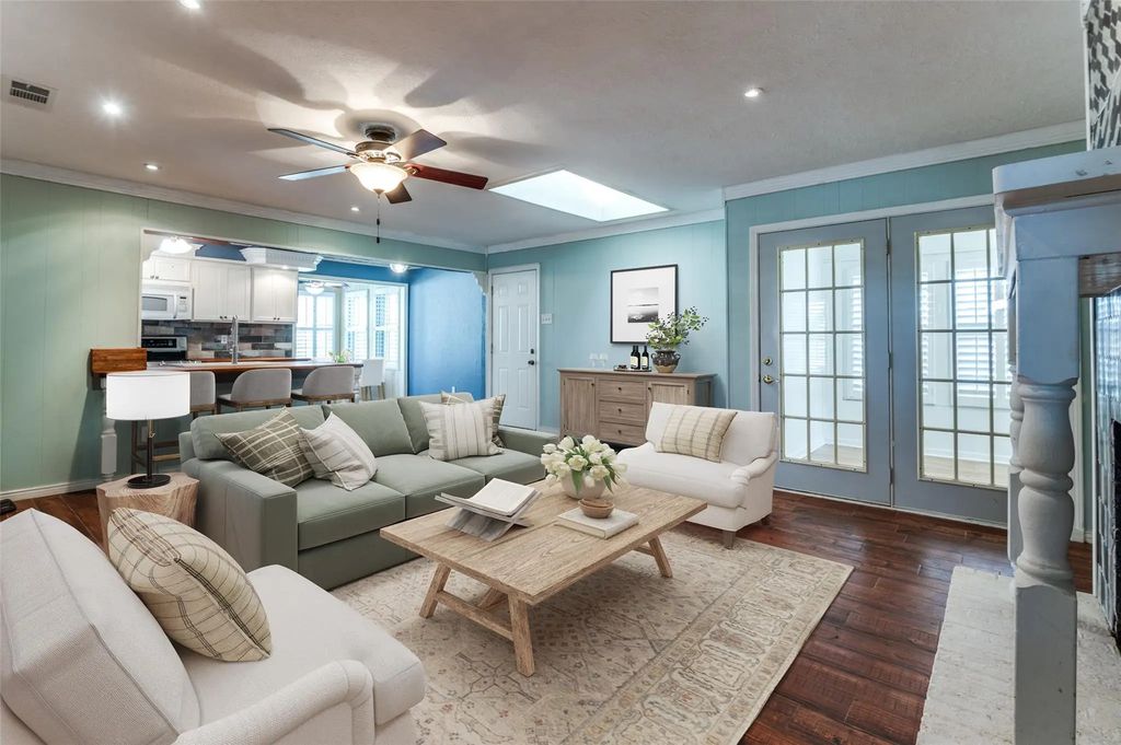 2508 Canterbury Drive, Carrollton
