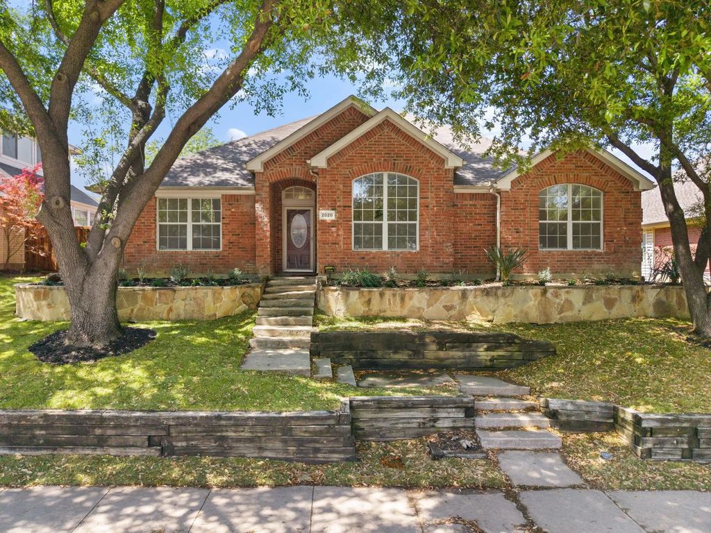 2020 Piedmont Drive, Lewisville