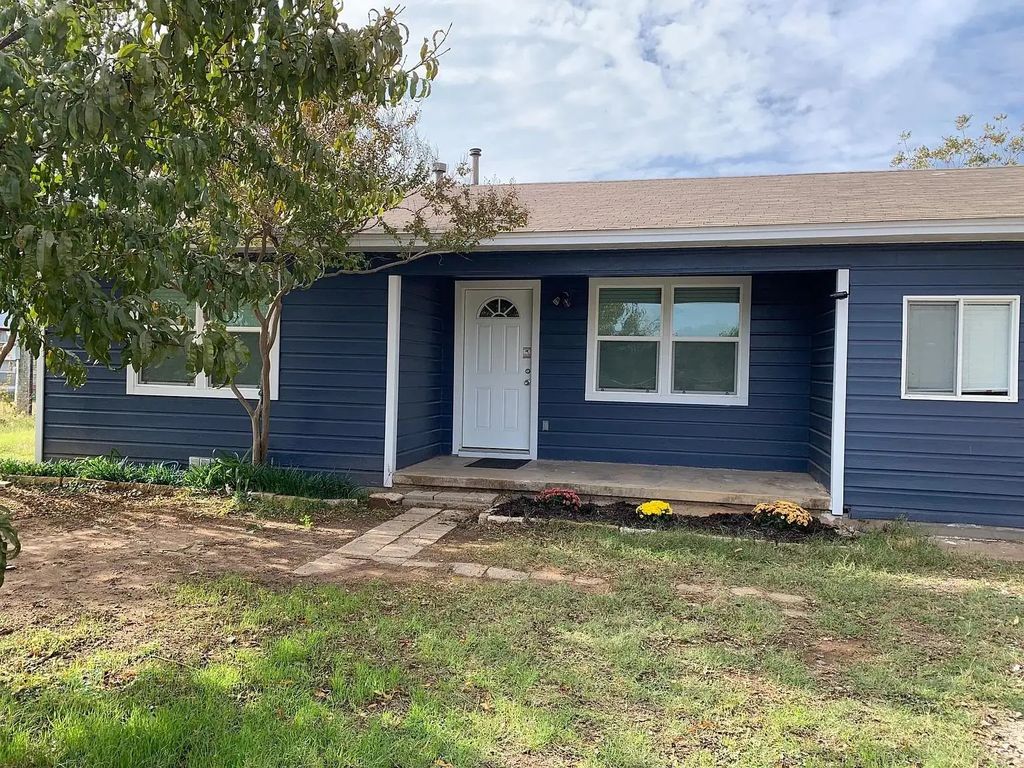 244 S Caddo Street, Lipan