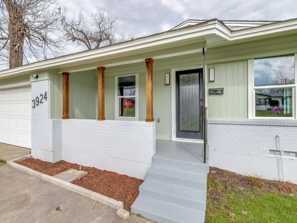 3924 Vanette Lane, Dallas