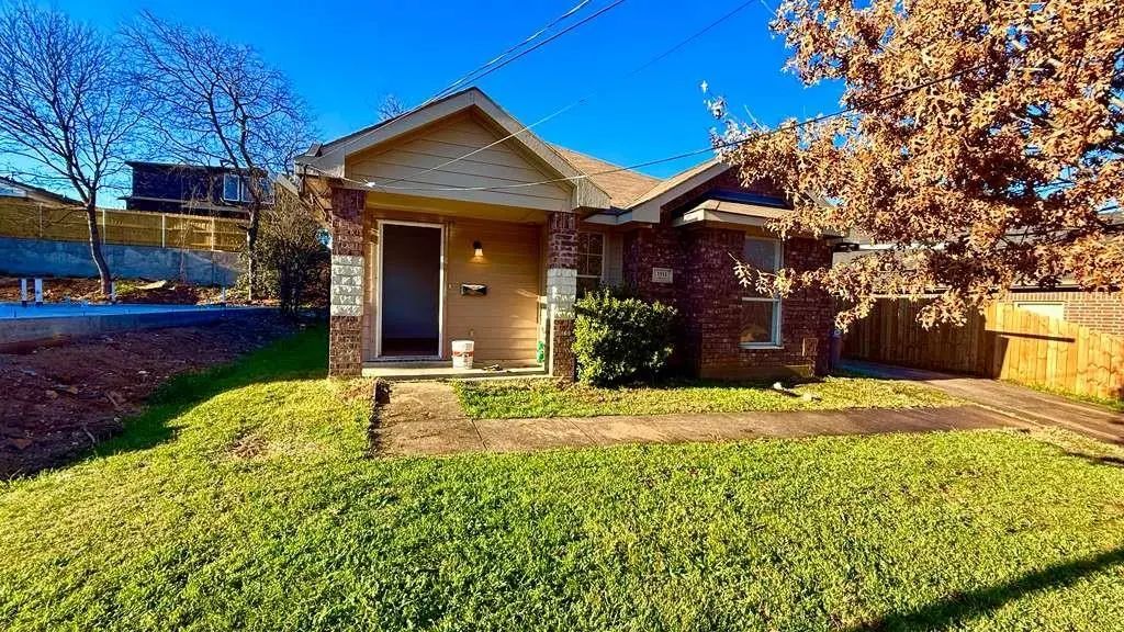 1511 Doyle Avenue, Dallas