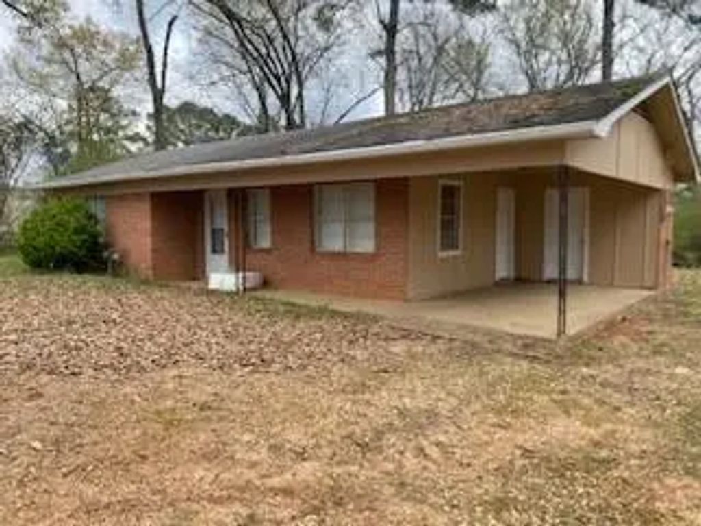 511 S Arkansas Street, Plain Dealing