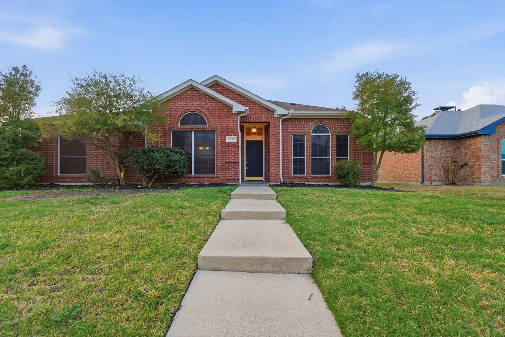 2525 Crooked Creek, Mesquite