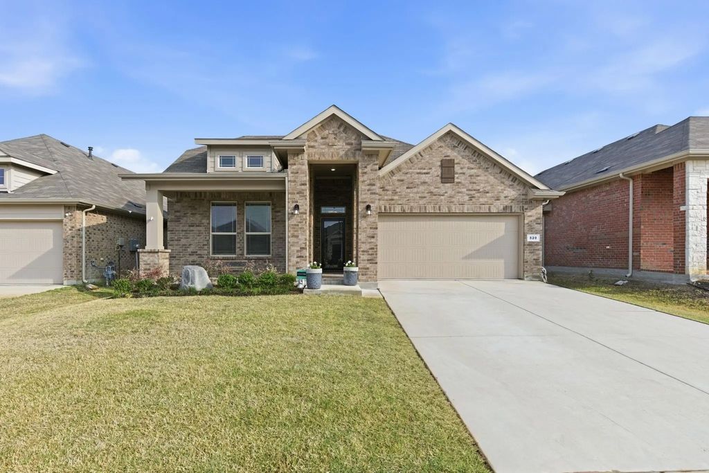520 Big Horn Pass, Denton