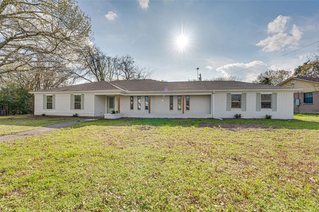 7 Post Oak Trail, Greenville