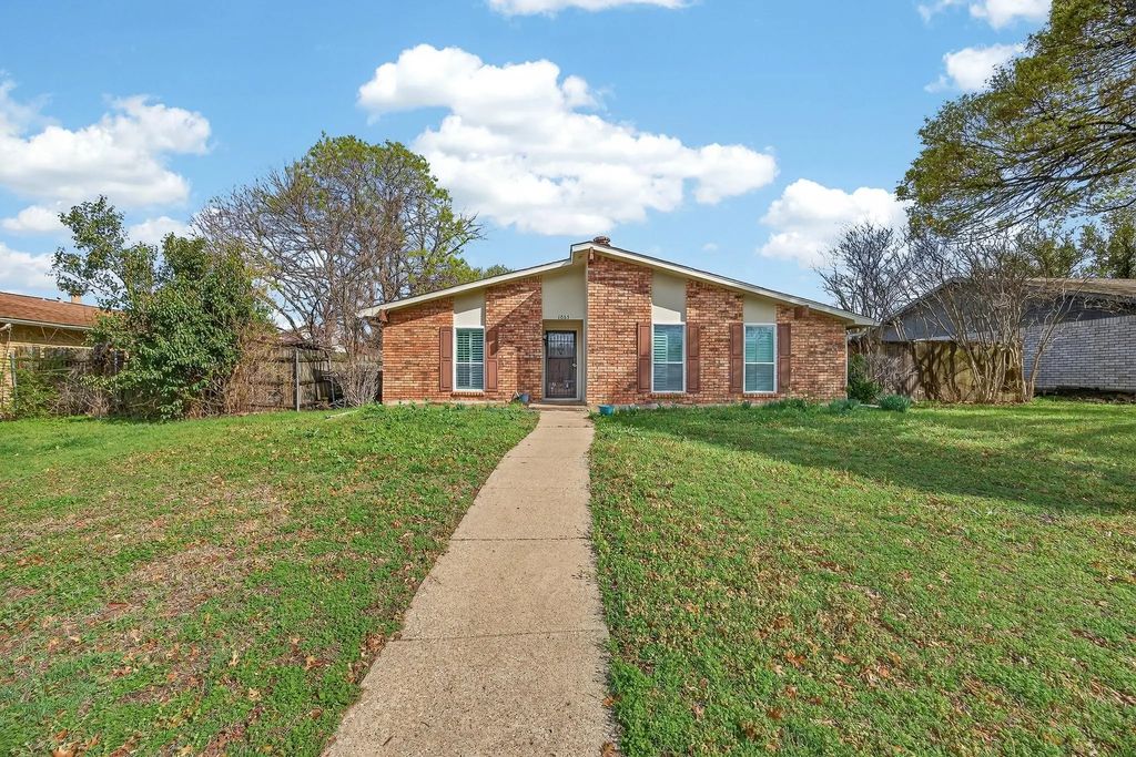 1805 Spanish Trail, Plano