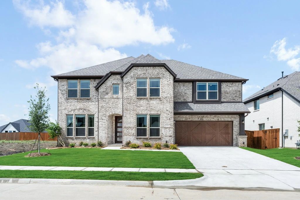 2353 Flora Drive, McLendon Chisholm