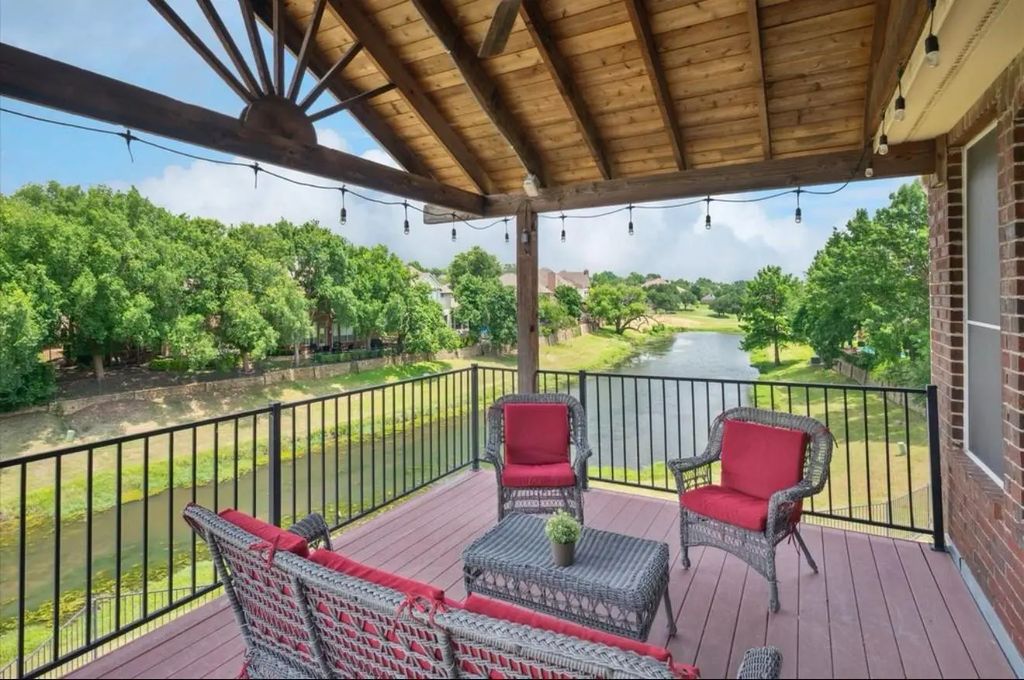 2904 Waterford Drive, Irving
