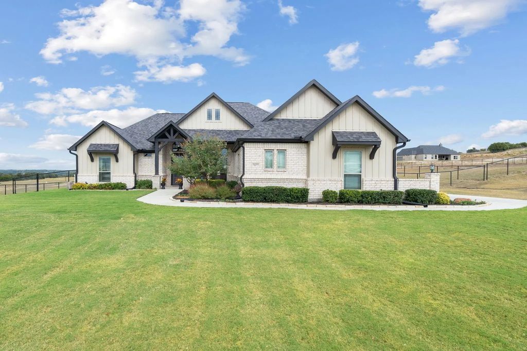 7077 Veal Station Road, Weatherford