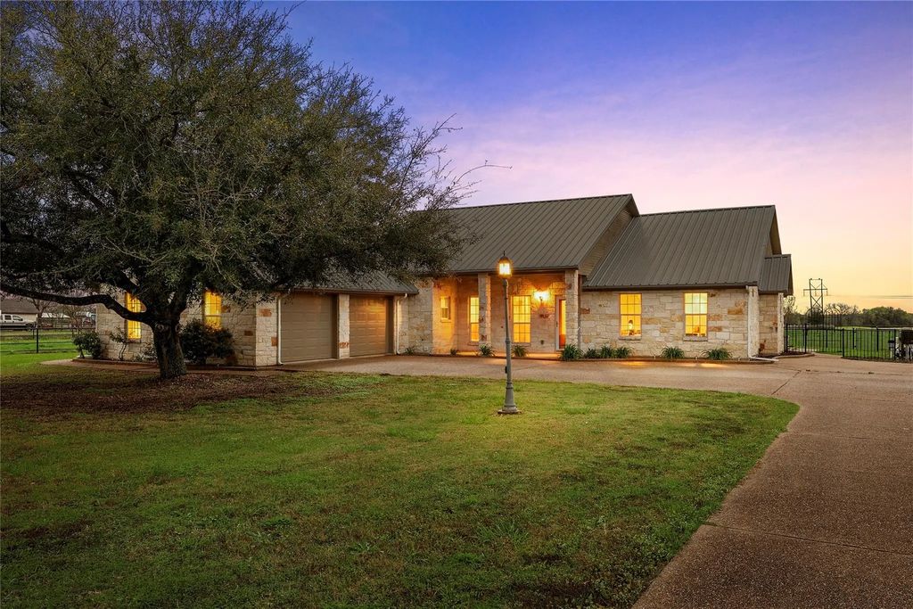 602 Downsville Road, Robinson