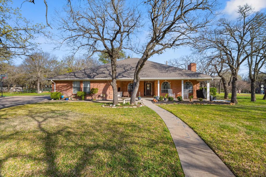 106 Mariah Drive, Weatherford