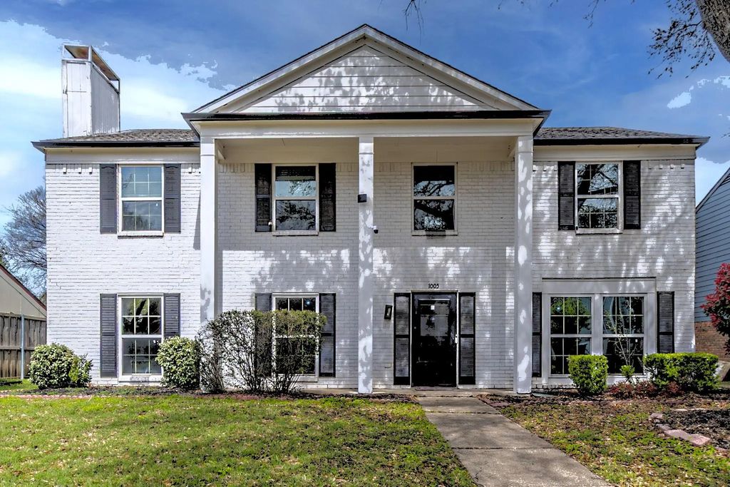1005 Pyramid Drive, Garland
