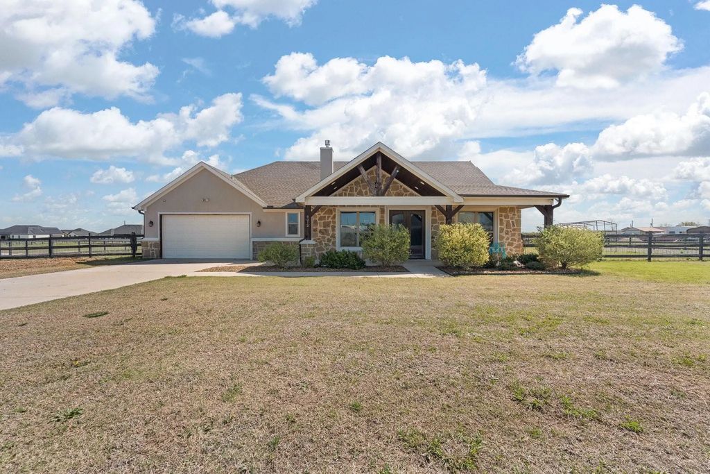 6012 Berry Ridge Lane, Joshua