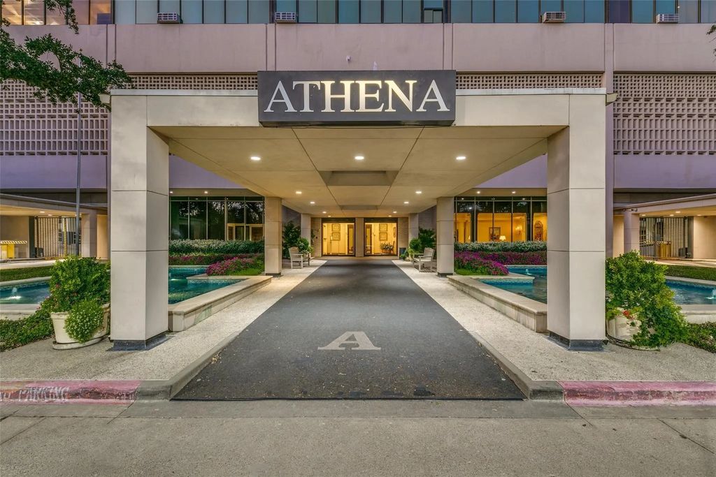 6335 W Northwest Highway 411, Dallas