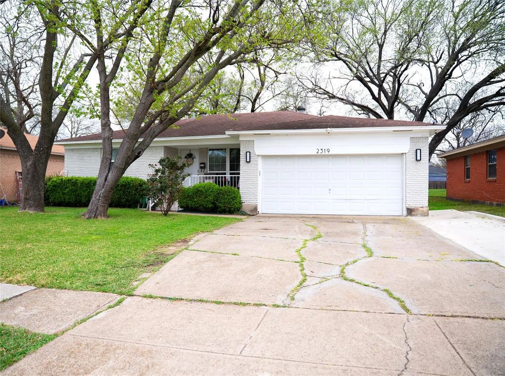 2319 Toulon Lane, Dallas