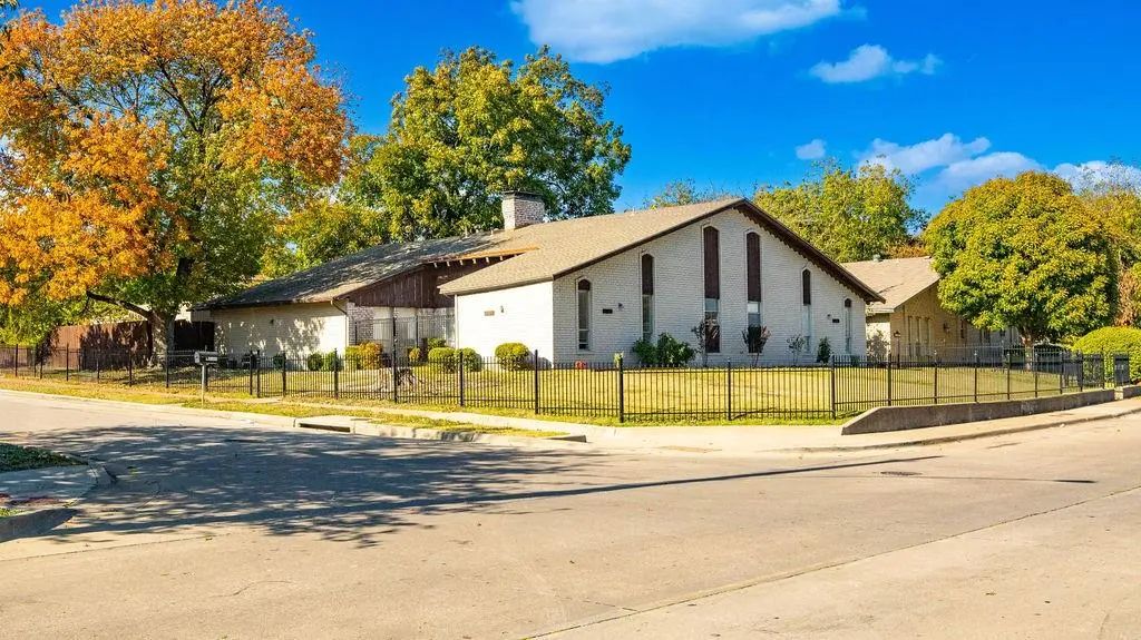 13351 Kit Lane, Dallas
