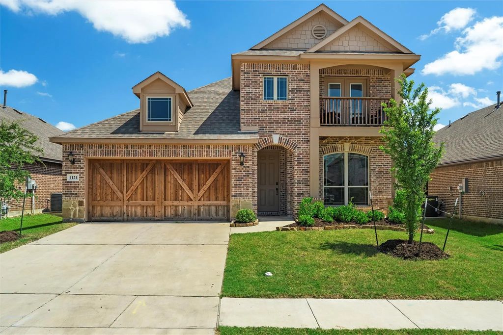1121 Snowy Owl Drive, Alvarado