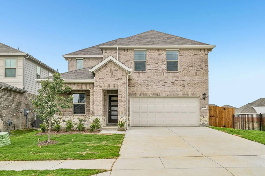 6616 Creek Edge Circle, Fort Worth