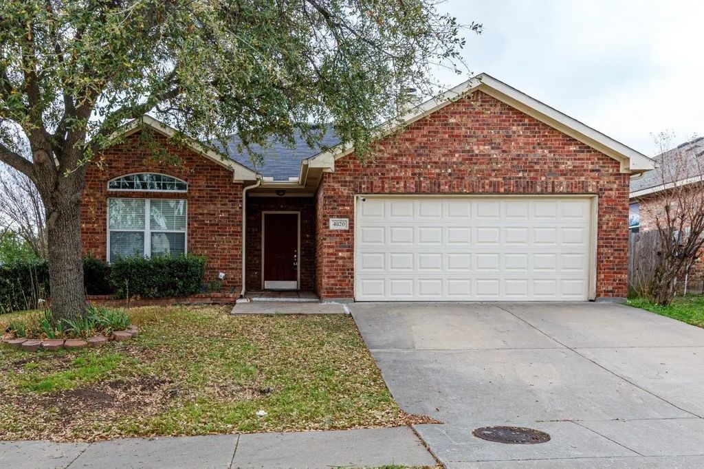 4020 Big Thicket Drive, Fort Worth