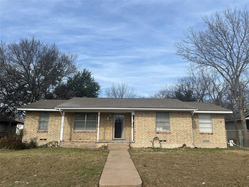 533 Arbor Lane, Lancaster