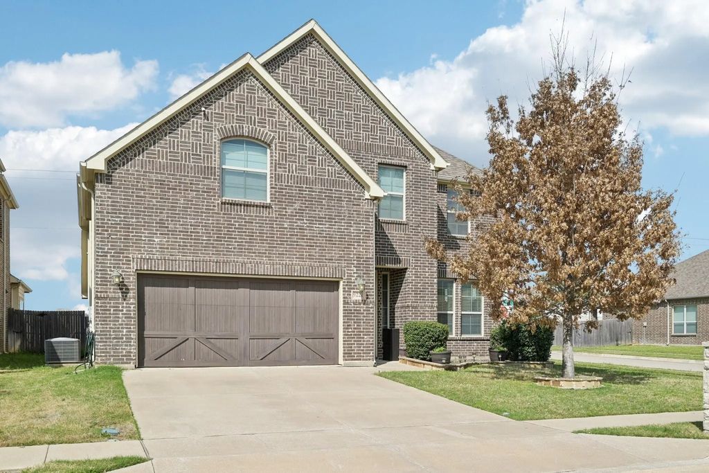 9221 Shoveler Trail, Fort Worth