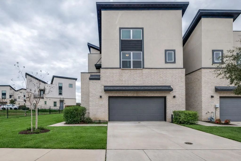 4342 Hebron Street, Irving