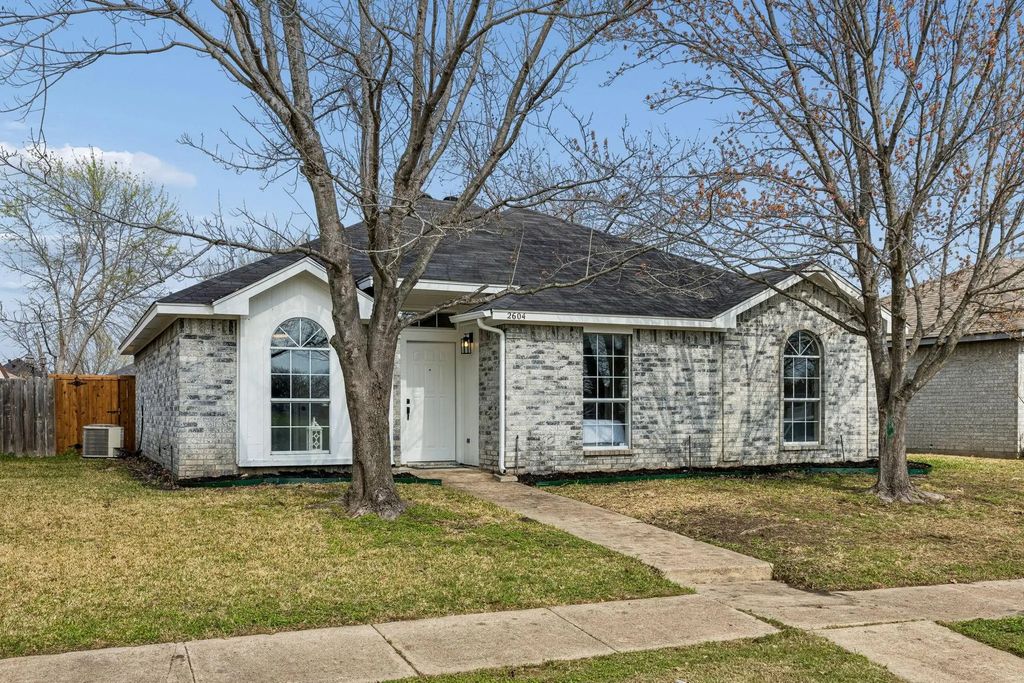 2604 Helen Lane, Mesquite