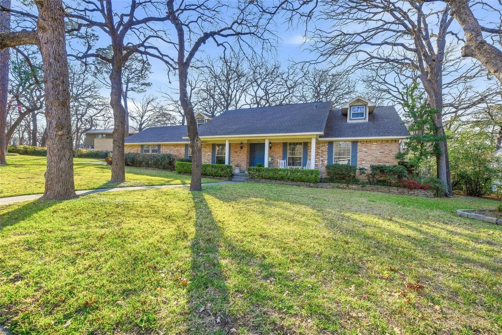 118 Ridgecrest Circle, Denton