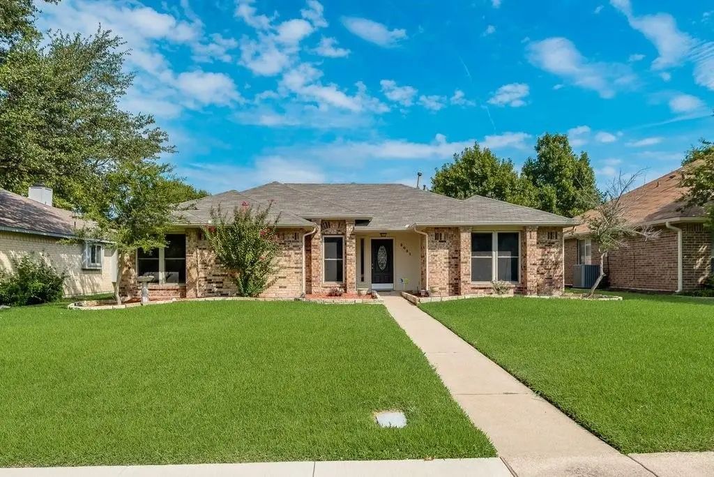 2031 Lansdown Drive, Carrollton
