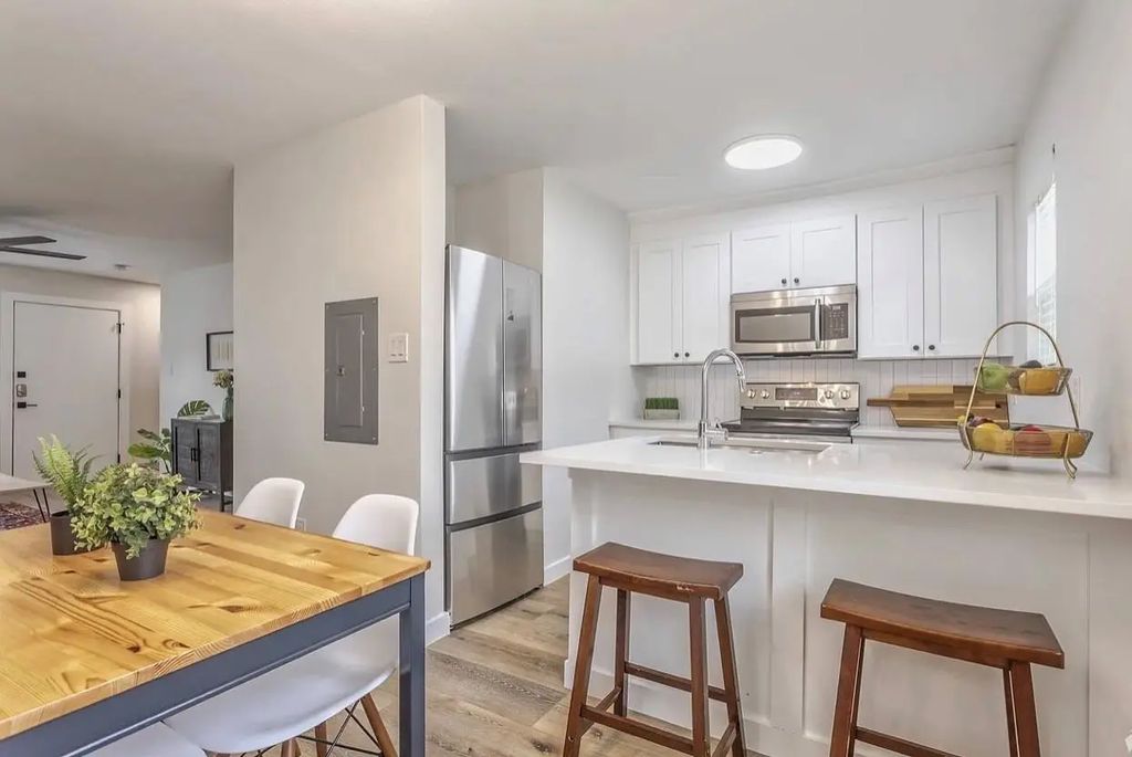 425 N Rosemont Avenue 105, Dallas