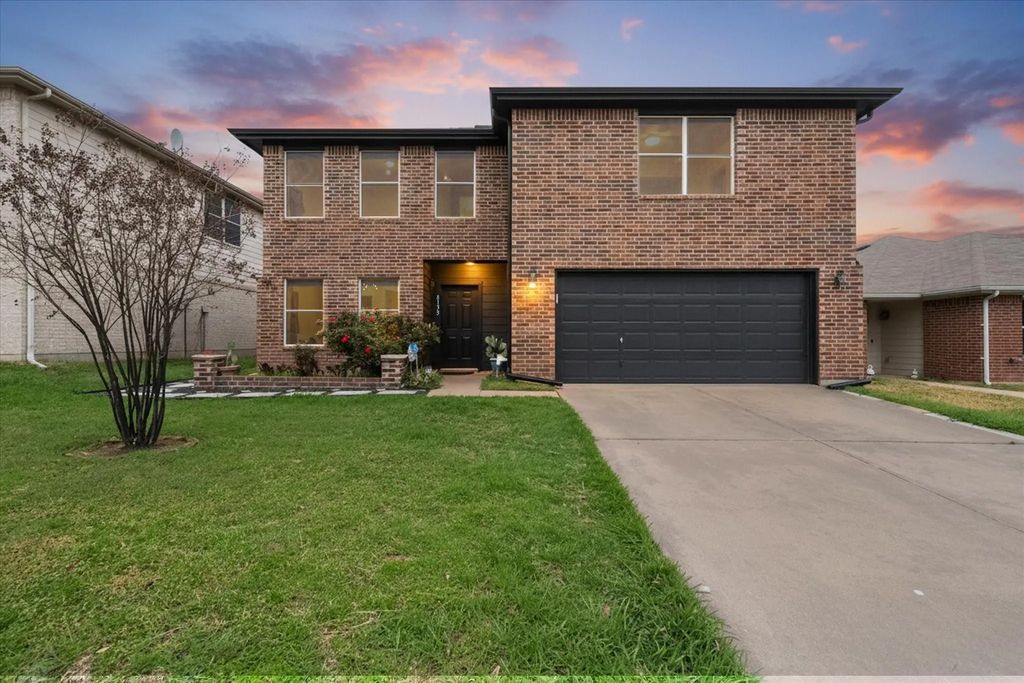 8133 Colbi Lane, Fort Worth