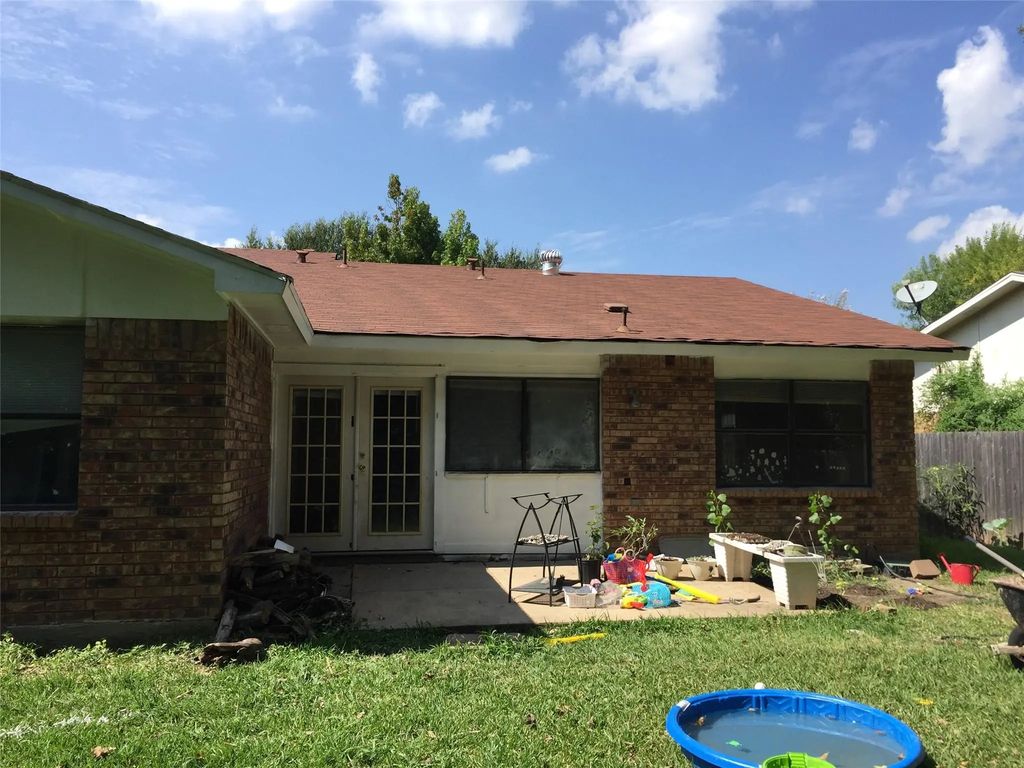 3850 Ruidosa Avenue, Dallas