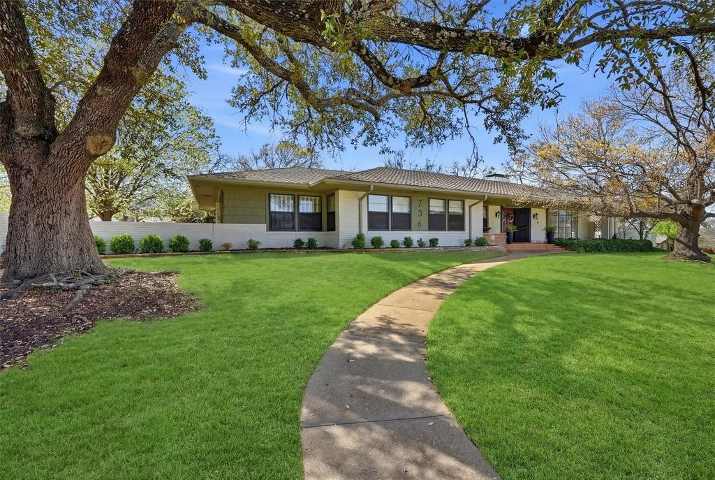 736 Westwood Drive, Sherman
