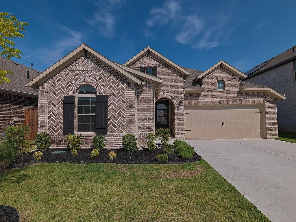 6200 Cobbetts Pond Lane, Fort Worth