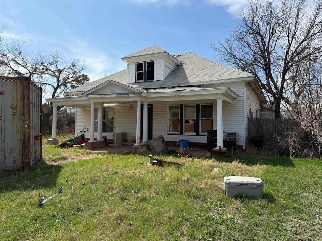 324 Vine Street, Baird