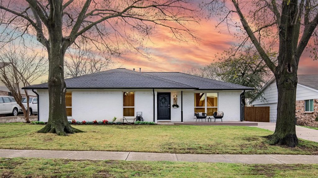 431 Lowell Lane, Richardson