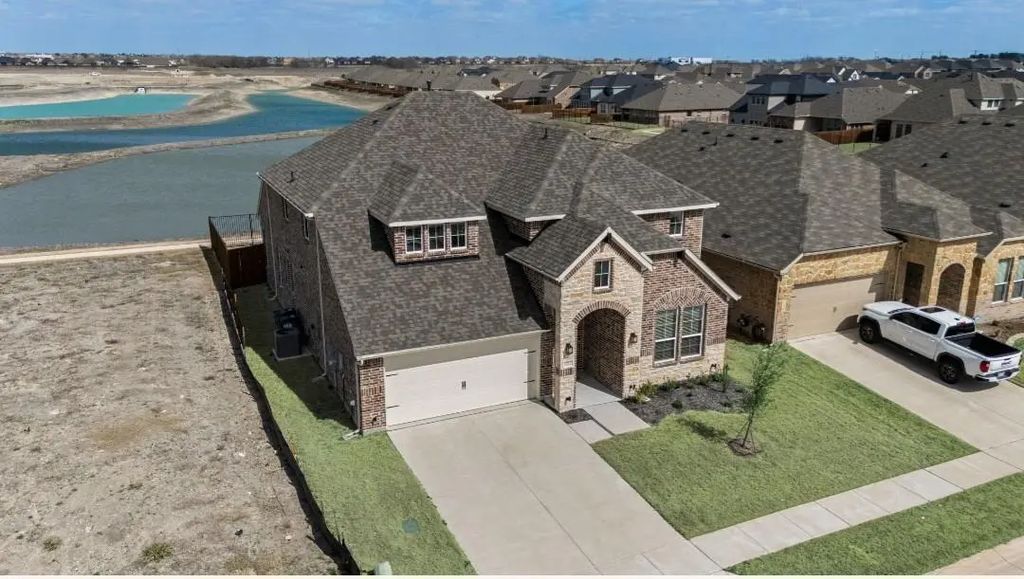 1213 Haggetts Pond Rd, Forney