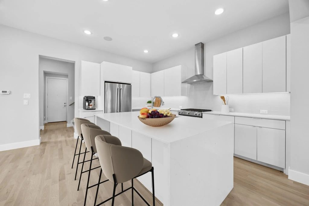 6529 Roper Street, Dallas