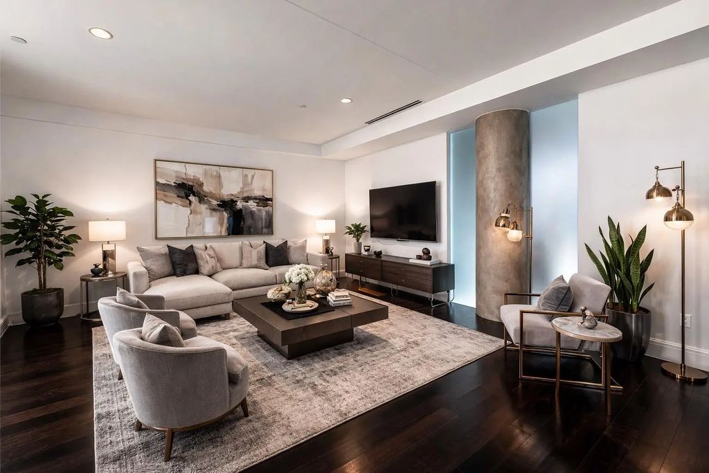 2408 Victory Park Lane 1032, Dallas