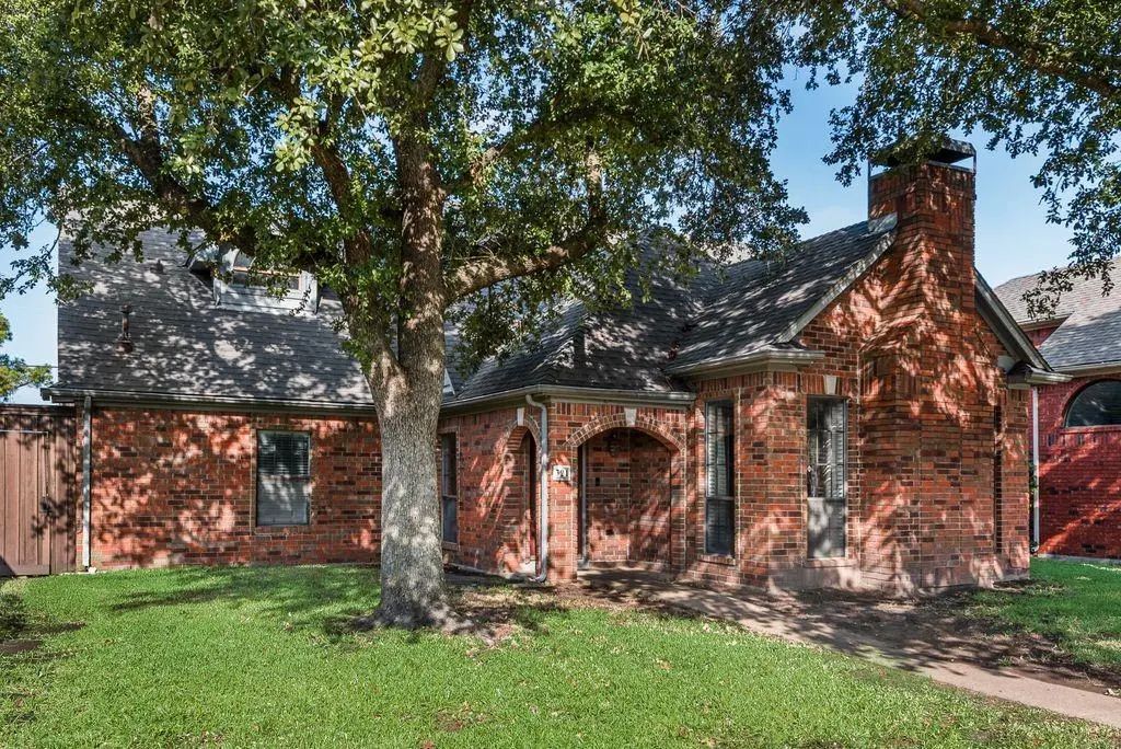 321 Hunters Creek Drive, Mesquite