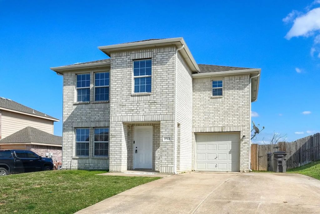 3712 Venera Street, Fort Worth