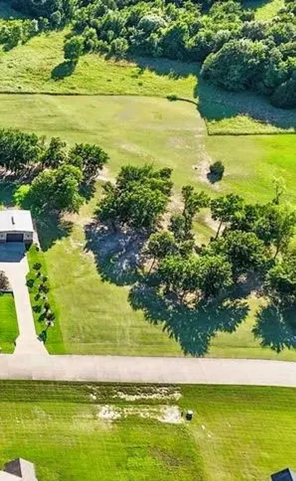 1409 Shadow Lakes Drive, Wills Point