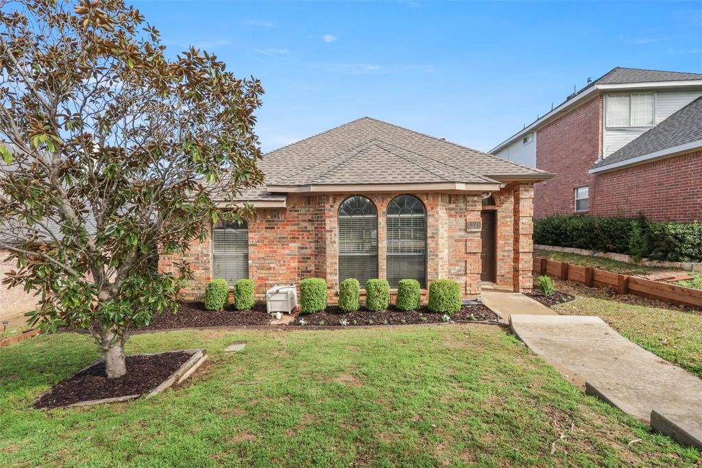 1328 Dallshan Drive, Carrollton