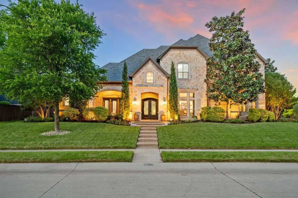 2012 Thames Trail, Colleyville