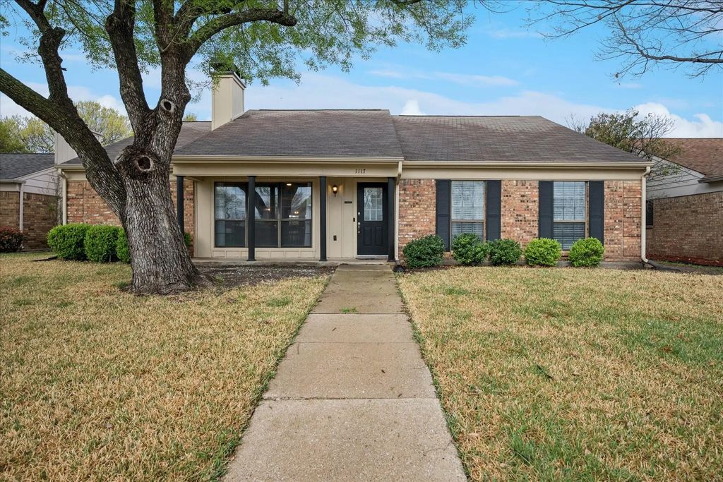 1117 Geneva Court, Garland