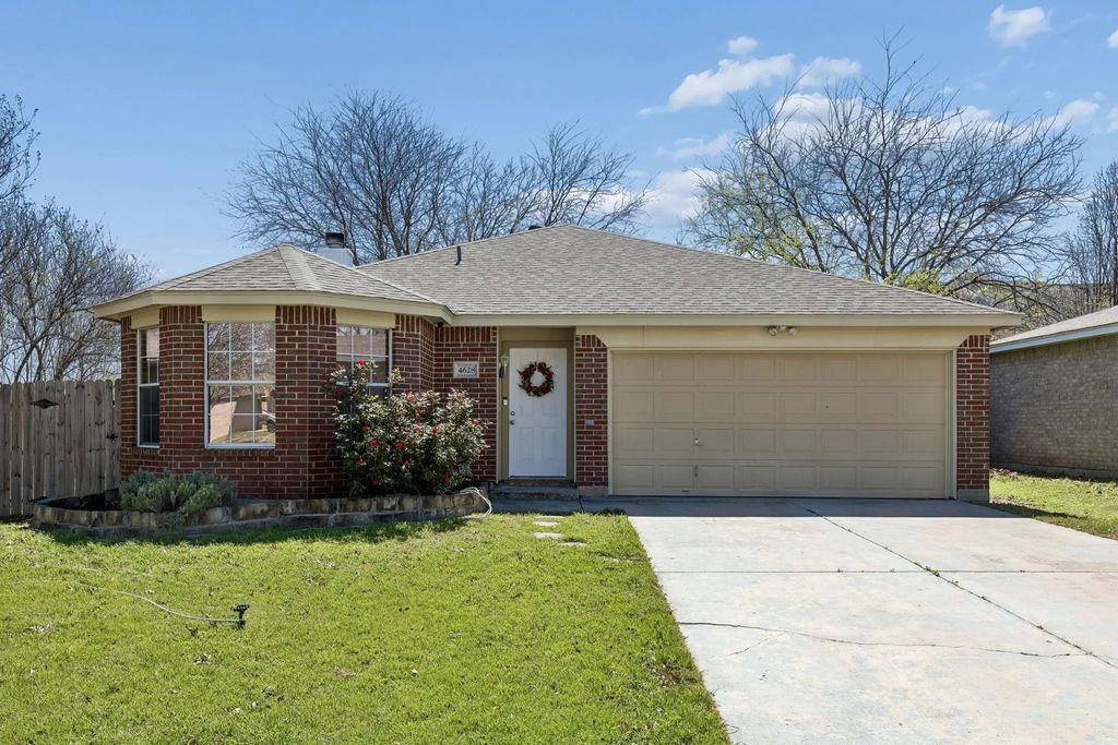 4628 Brimstone Drive, Fort Worth