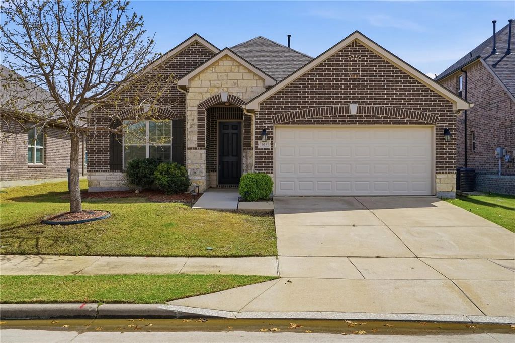 613 Sundrop Drive, Little Elm