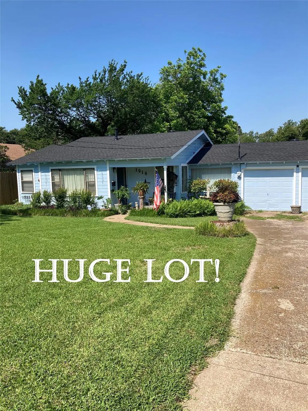 1916 Tierney Road, Fort Worth
