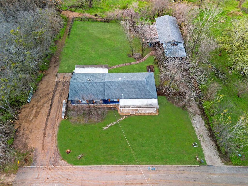 308 Carroll Street, Aledo